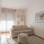 Apartment With City View Mestre Train Station