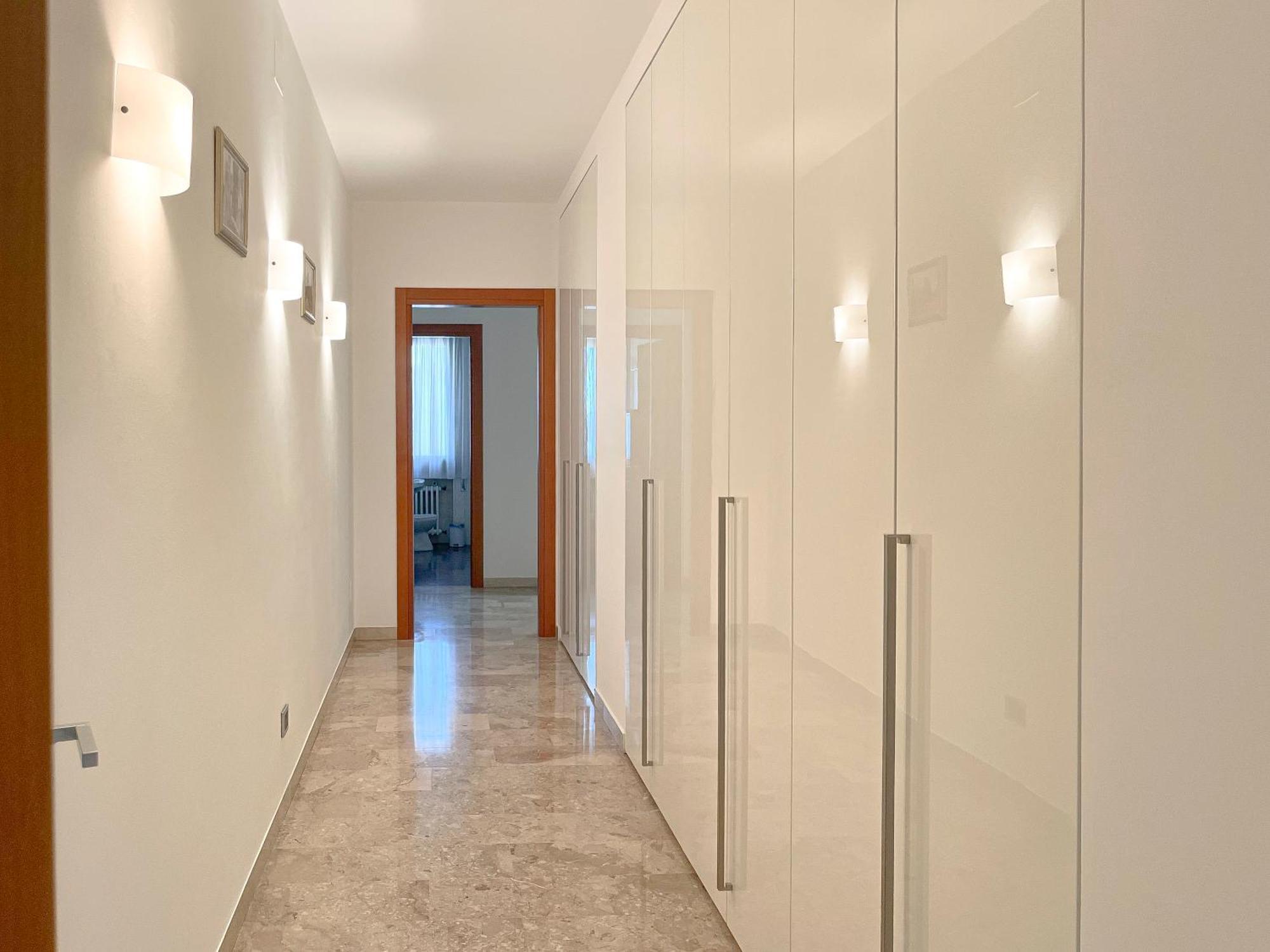 With View Train Station Apartment *